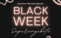 Werbegrafik für Black Week Angebote vom 24. bis 29. November 2025 mit bis zu 30 Prozent Rabatt auf ausgewählte Kosmetikartikel. Schwarzer Hintergrund mit neonrosa Schrift und Symbolen wie Einkaufswagen und Preisetikett.