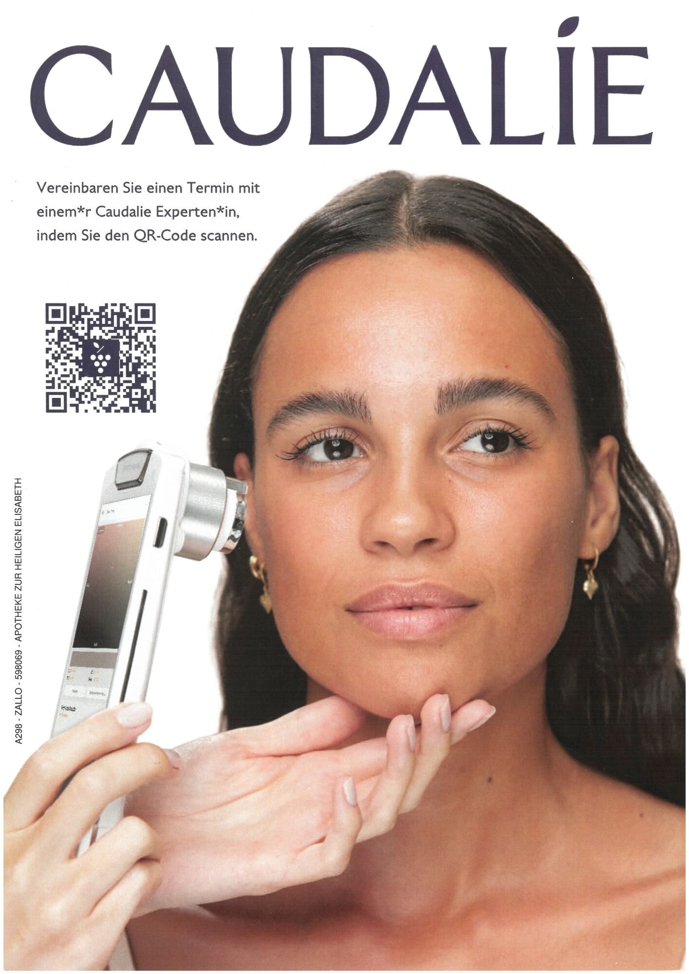 promotion_caudalie_apothekewienmitte Promotionplakat von der Kosmetikmarke Caudalíe. Buchen Sie über den QR Ihren Beratungstermin in der Apotheke zur hl. Elisabeth in Wien Mitte.